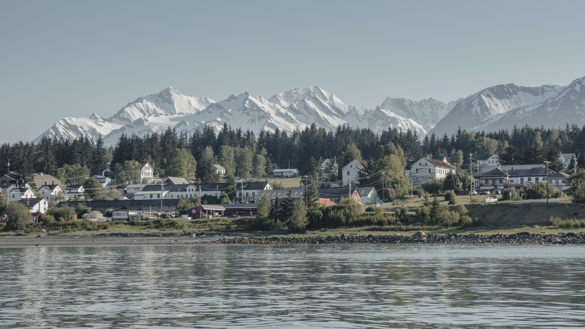 A Journey through Majestic Shores & Wilderness Serenity